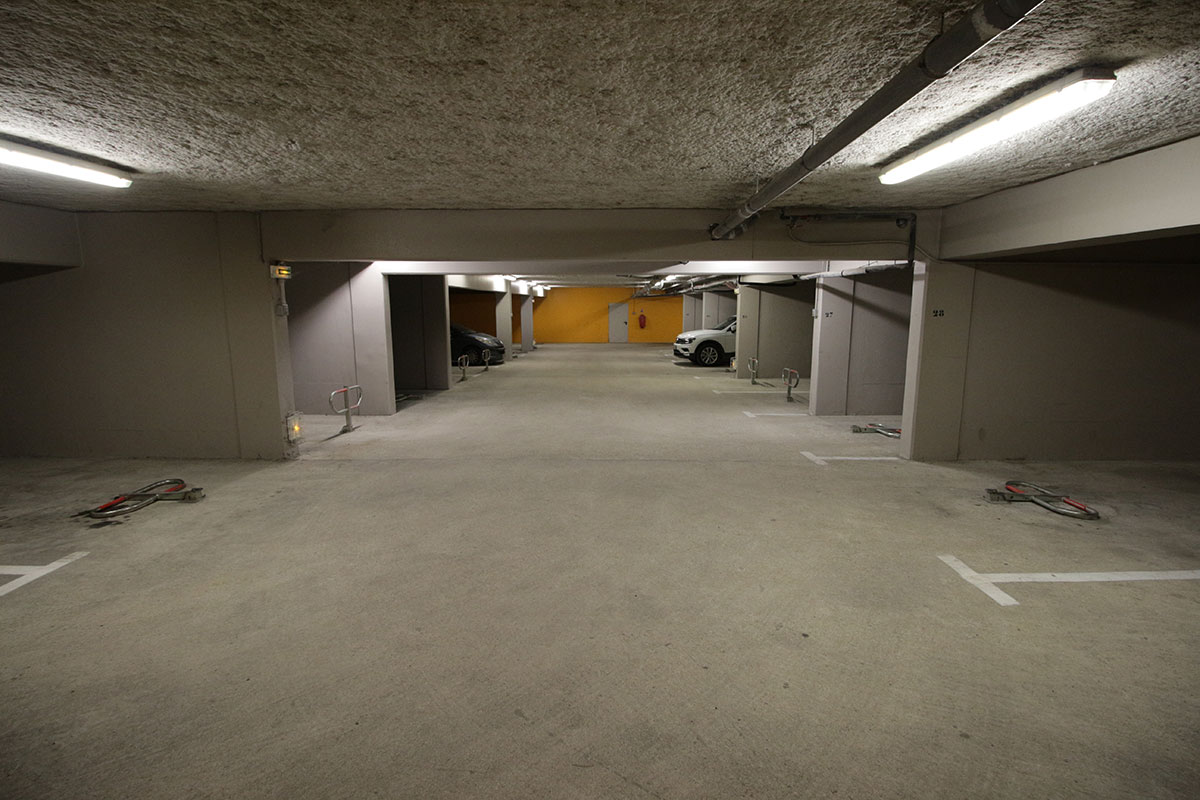 0096_parking3.jpg